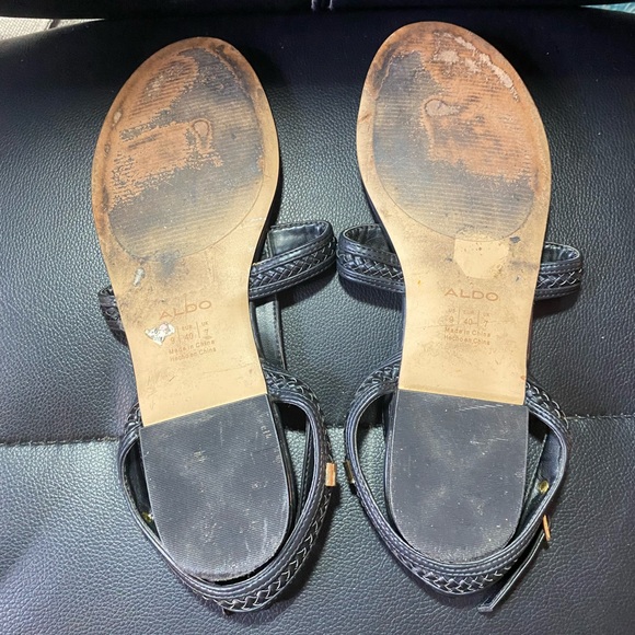 Aldo Black Thong Sandals Size 9 - Picture 13 of 14